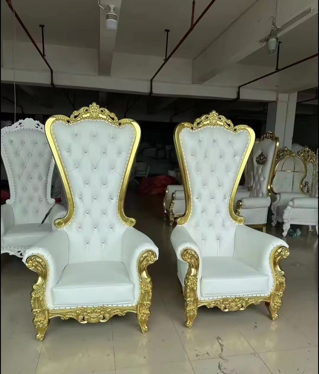 2 Throne chair / Queen